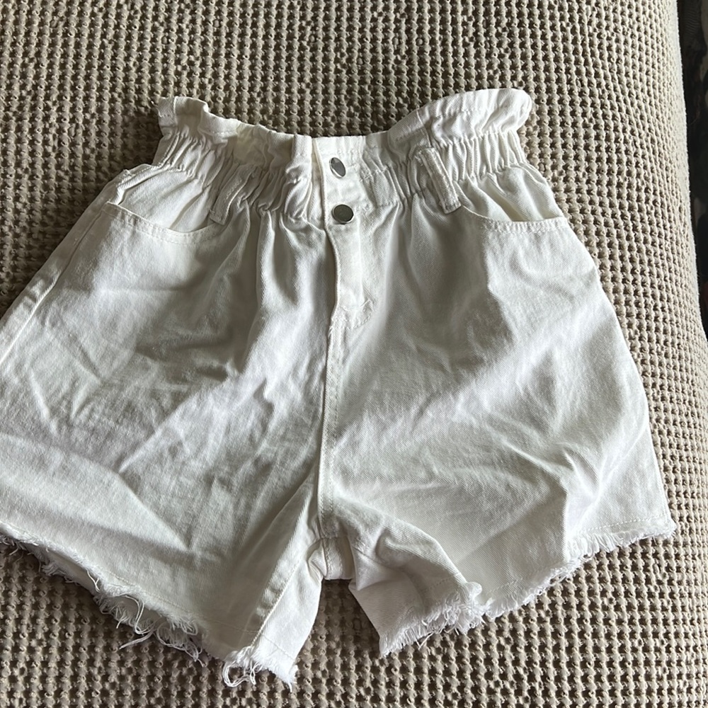 High waisted paper bag shorts